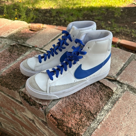 Nike Blazer Size 5 Worn Once - Picture 2 of 6